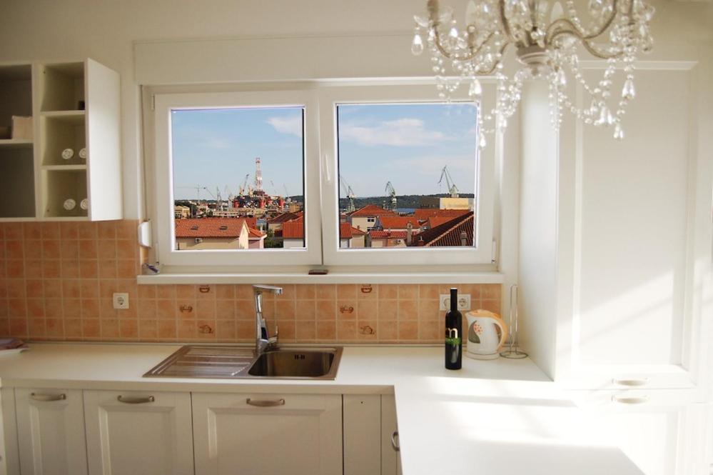 Good Spirit Apartment Trogir Bagian luar foto